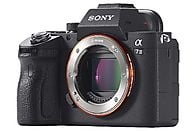Cámara mirrorless Sony Alpha 7 III (ILCE-7M3), solo cuerpo