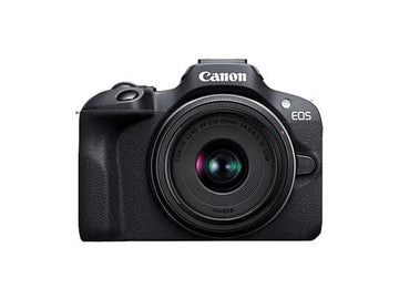 Cámara mirrorless Canon EOS R100 con objetivo 18-45mm IS STM y tarjeta SD