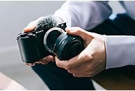 Cámara de vlogging Sony ZV-E10 con objetivo 16-50mm OSS
